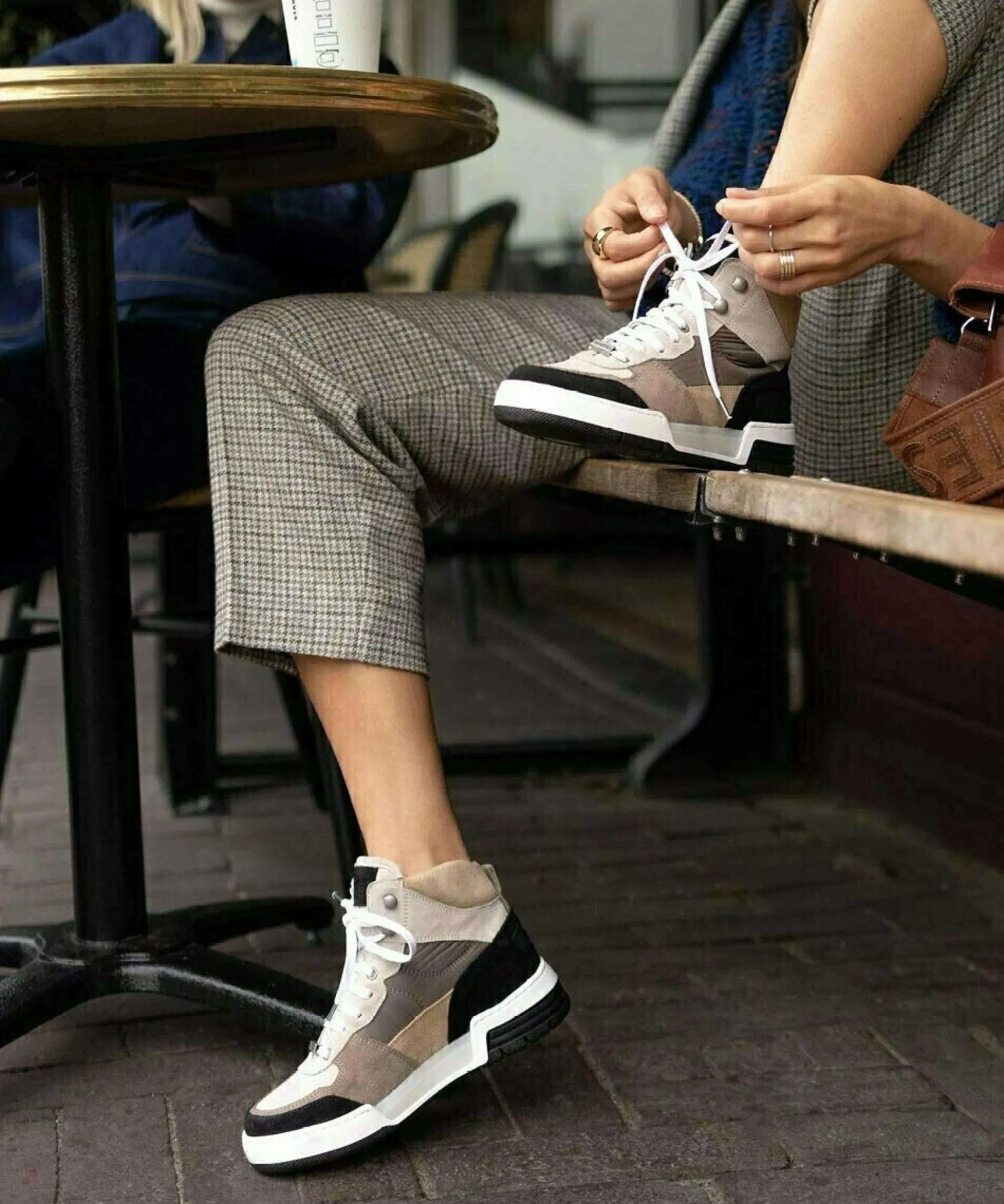 Hohe Sneaker Revin Taupe Fur Damen | Shabbies Amsterdam